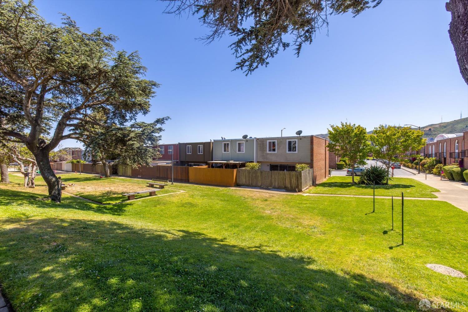Detail Gallery Image 37 of 46 For 90 Argonaut Ave, San Francisco,  CA 94134 - 4 Beds | 2/1 Baths