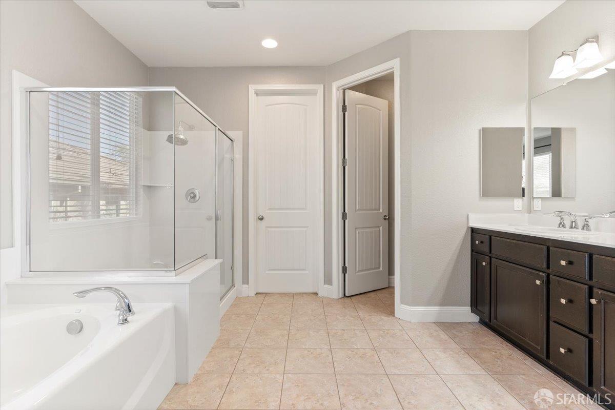 Detail Gallery Image 29 of 77 For 67 Greystone Pl, Pittsburg,  CA 94565 - 4 Beds | 2/1 Baths