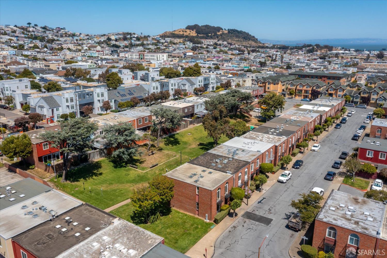 Detail Gallery Image 41 of 46 For 90 Argonaut Ave, San Francisco,  CA 94134 - 4 Beds | 2/1 Baths