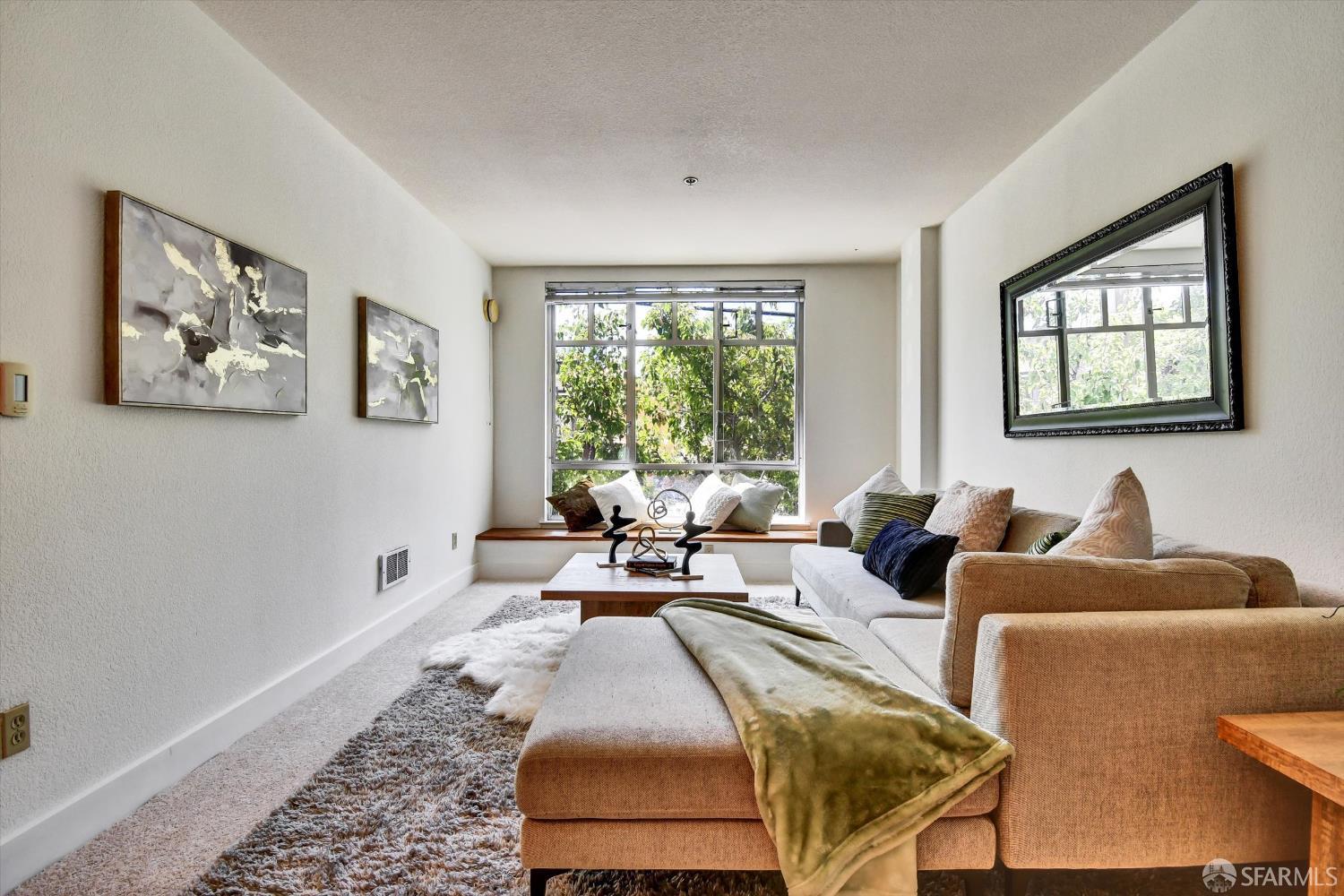 Detail Gallery Image 21 of 48 For 2407 Telegraph Ave #205,  Oakland,  CA 94612 - 1 Beds | 1 Baths