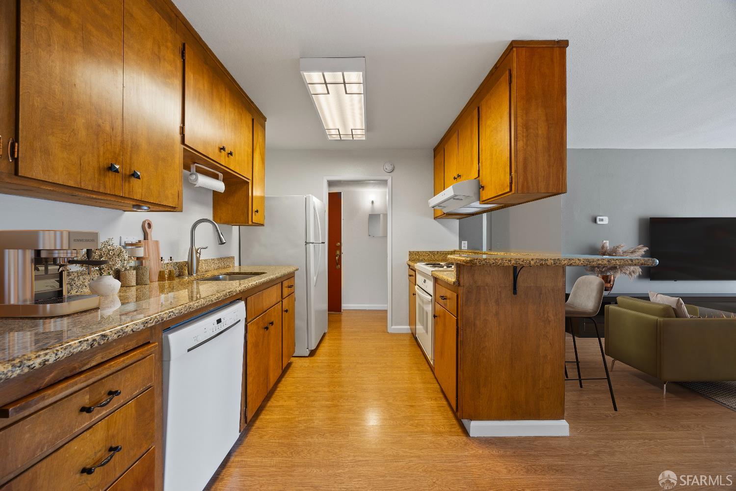 Detail Gallery Image 4 of 33 For 1458 Hudson St #111,  Redwood City,  CA 94061 - 1 Beds | 1 Baths