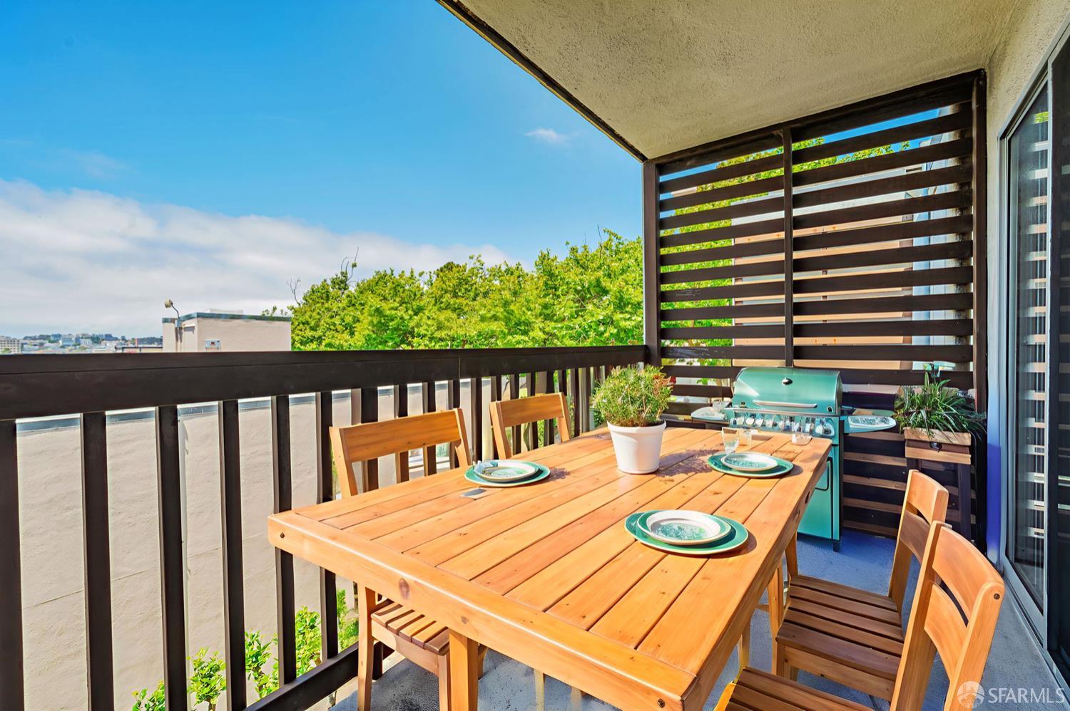 Detail Gallery Image 7 of 36 For 1455 Laguna St #6,  San Francisco,  CA 94115 - 2 Beds | 1 Baths