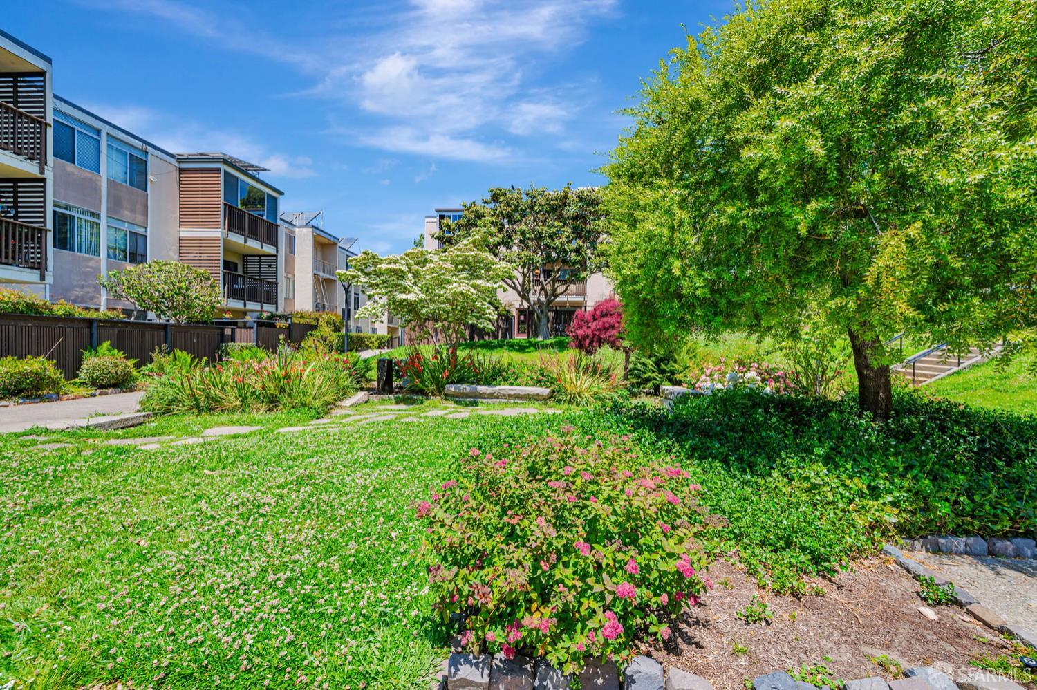 Detail Gallery Image 28 of 36 For 1455 Laguna St #6,  San Francisco,  CA 94115 - 2 Beds | 1 Baths