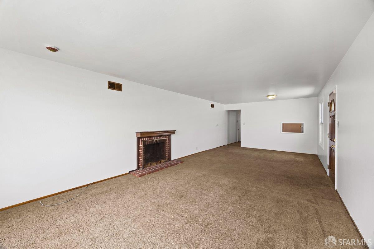 Detail Gallery Image 4 of 23 For 80 Highland Ave, Daly City,  CA 94015 - 3 Beds | 1 Baths