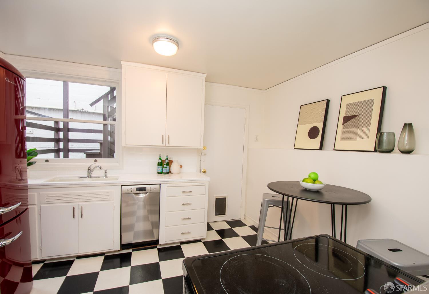 Detail Gallery Image 10 of 17 For 279 Filbert St, San Francisco,  CA 94133 - 1 Beds | 1 Baths