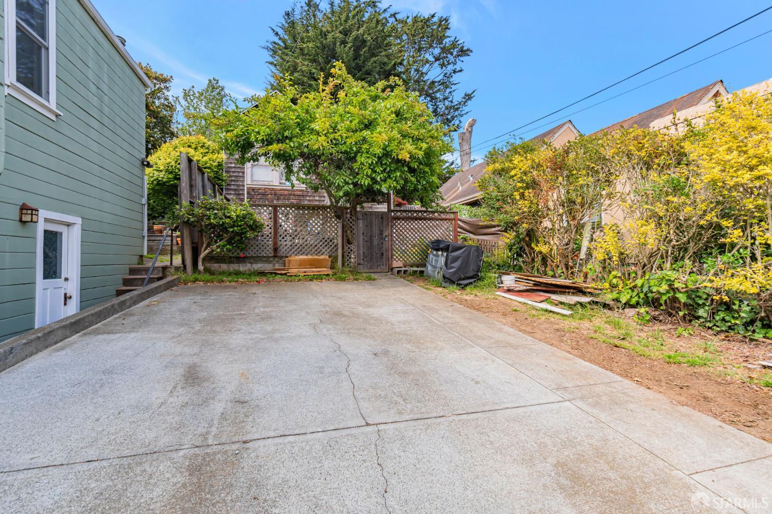 Detail Gallery Image 41 of 53 For 726 Joost Ave, San Francisco,  CA 94127 - 2 Beds | 1 Baths