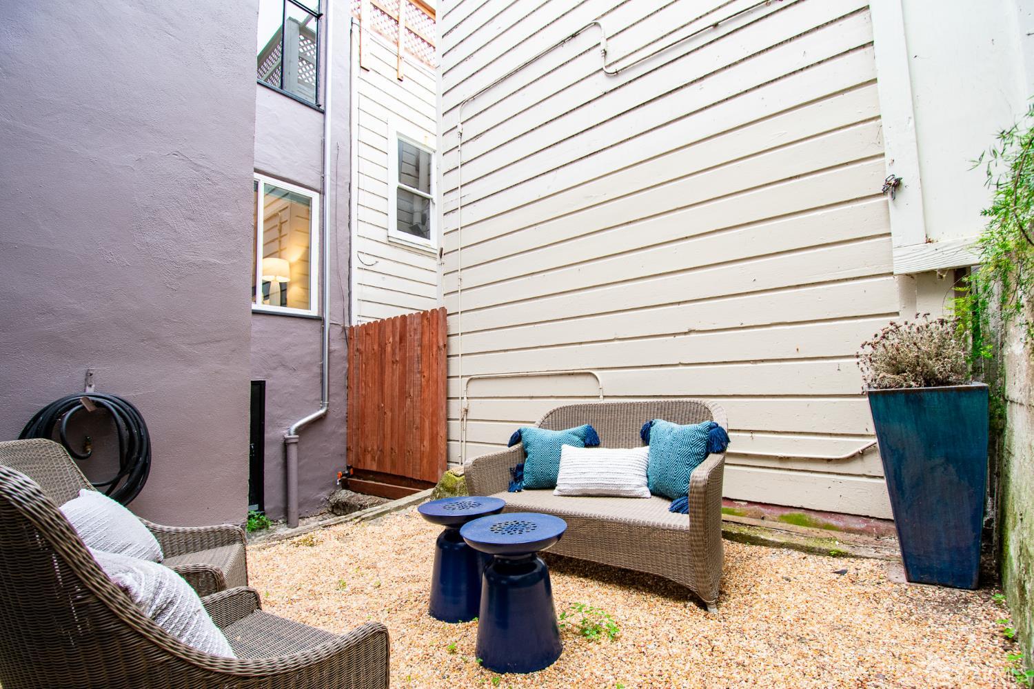 Detail Gallery Image 13 of 17 For 279 Filbert St, San Francisco,  CA 94133 - 1 Beds | 1 Baths