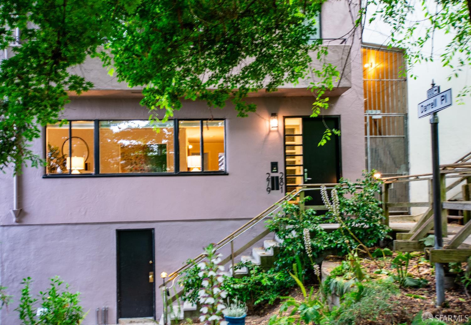 Detail Gallery Image 1 of 17 For 279 Filbert St, San Francisco,  CA 94133 - 1 Beds | 1 Baths