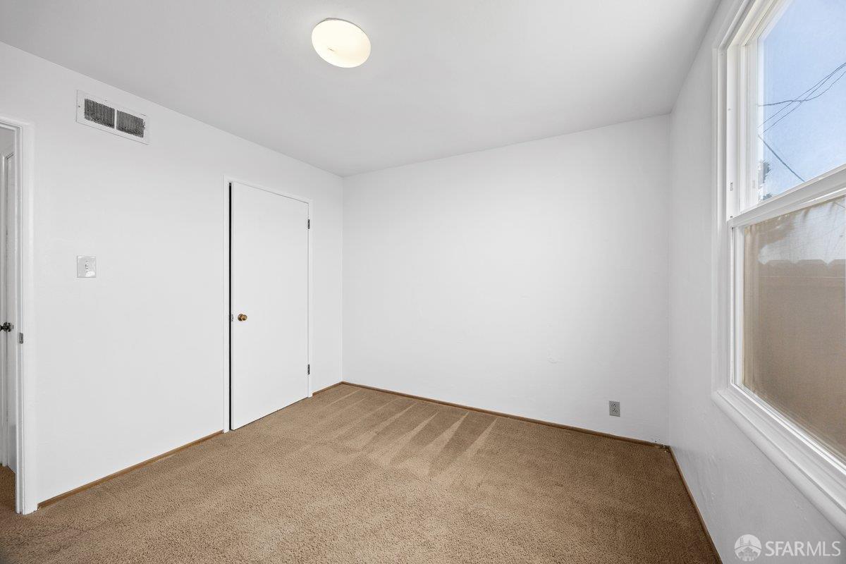 Detail Gallery Image 11 of 23 For 80 Highland Ave, Daly City,  CA 94015 - 3 Beds | 1 Baths