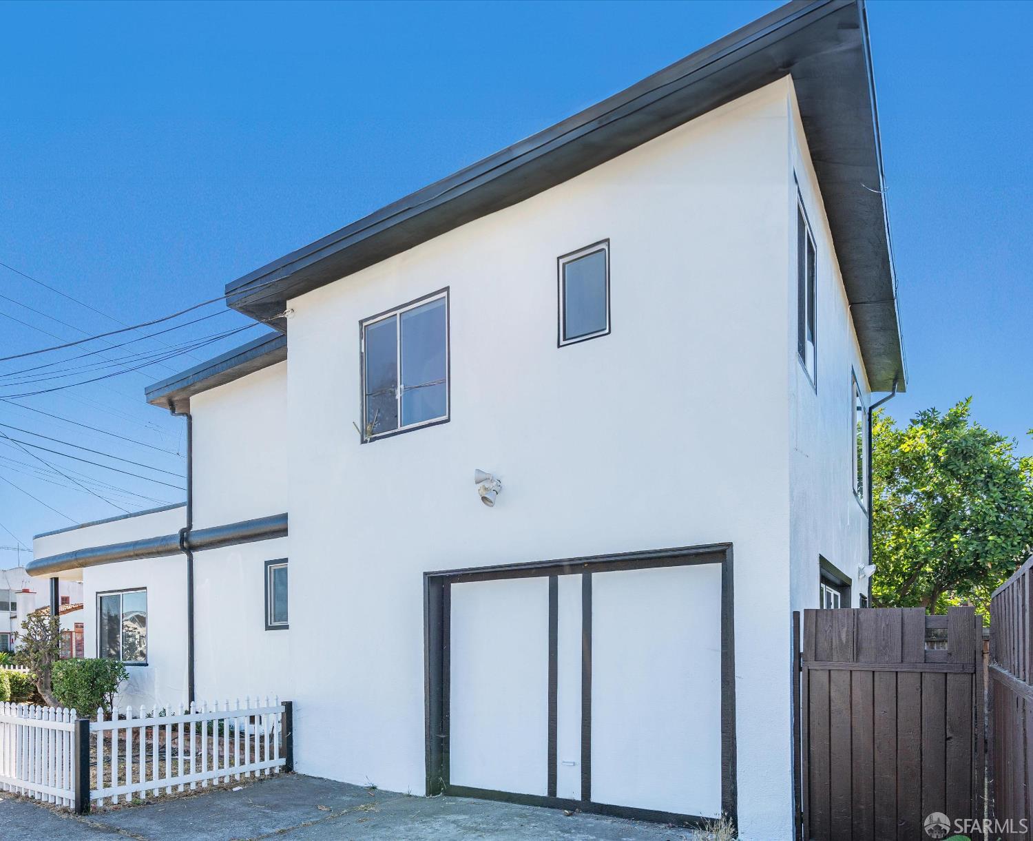 Detail Gallery Image 2 of 39 For 2489 20th St, San Pablo,  CA 94806 - 3 Beds | 1/1 Baths