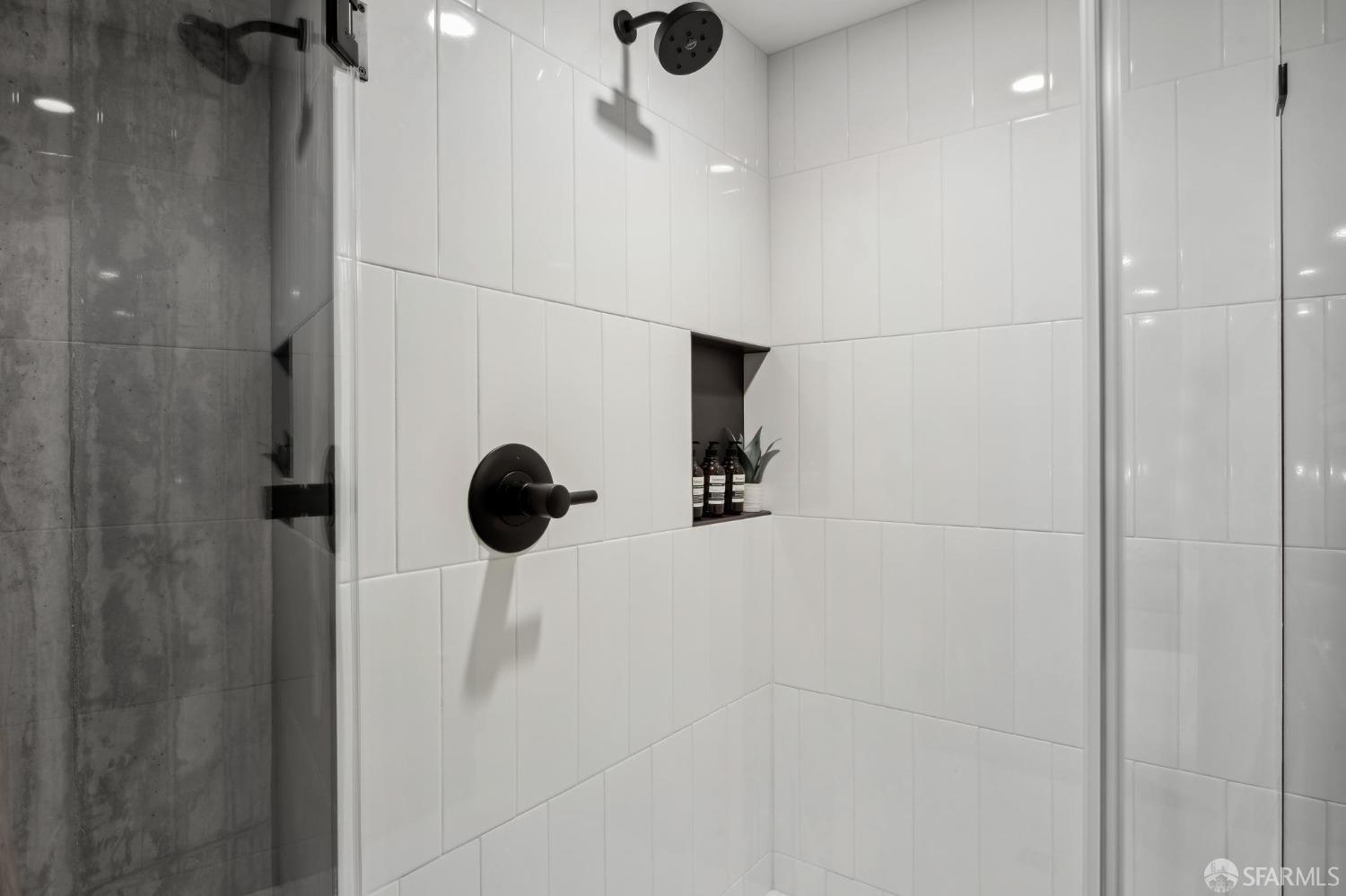 Photo #14: 425047475 Listing: Photo #14