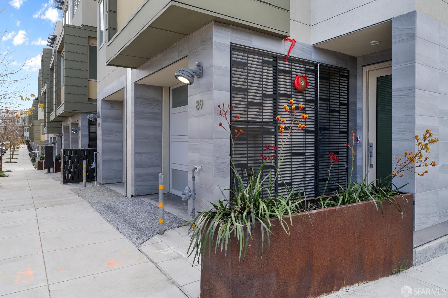 Detail Gallery Image 16 of 18 For 89 Kirkwood Ave, San Francisco,  CA 94124 - 3 Beds | 2/1 Baths
