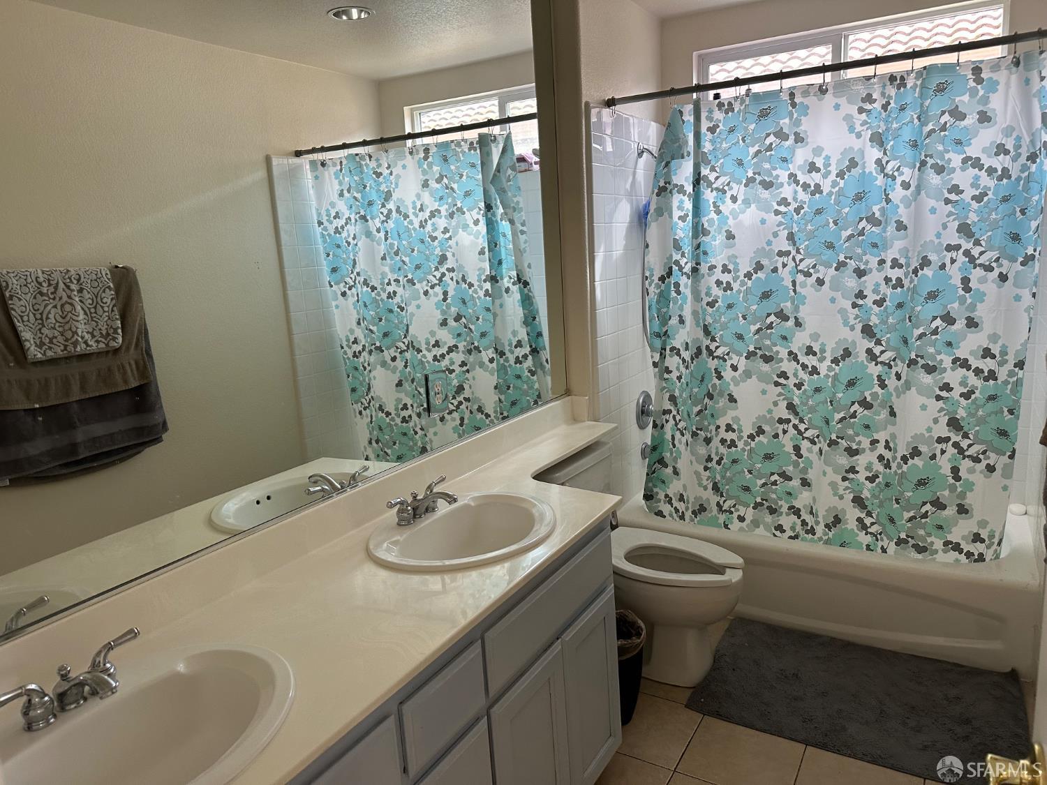 Detail Gallery Image 32 of 86 For 2055 Redbud Way, Antioch,  CA 94509 - 3 Beds | 2/1 Baths