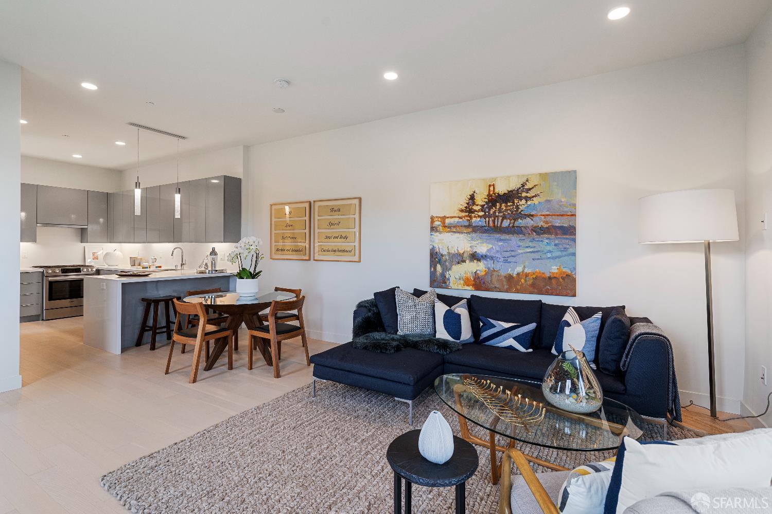 Detail Gallery Image 3 of 18 For 89 Kirkwood Ave, San Francisco,  CA 94124 - 3 Beds | 2/1 Baths