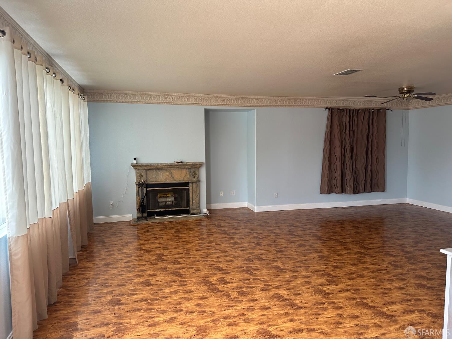Detail Gallery Image 12 of 86 For 2055 Redbud Way, Antioch,  CA 94509 - 3 Beds | 2/1 Baths