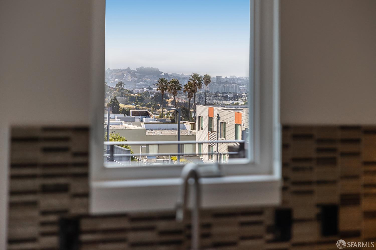 Detail Gallery Image 19 of 72 For 272 Coleman St, San Francisco,  CA 94124 - 3 Beds | 2/1 Baths