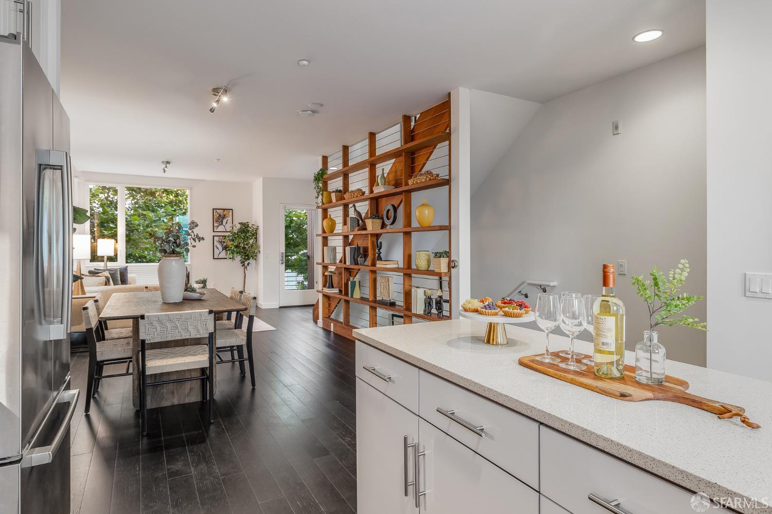 Detail Gallery Image 20 of 72 For 272 Coleman St, San Francisco,  CA 94124 - 3 Beds | 2/1 Baths