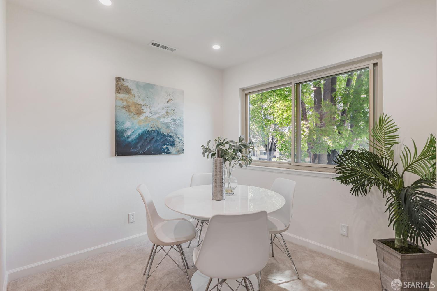 Detail Gallery Image 11 of 43 For 777 San Antonio Rd #14,  Palo Alto,  CA 94303 - 2 Beds | 1 Baths