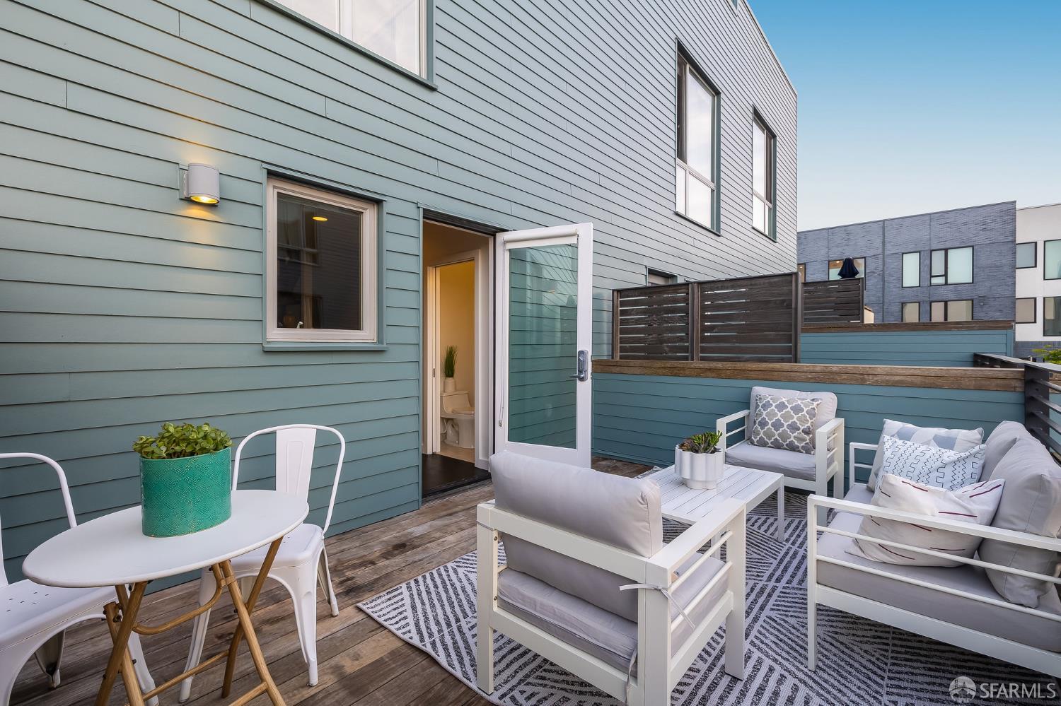 Detail Gallery Image 25 of 72 For 272 Coleman St, San Francisco,  CA 94124 - 3 Beds | 2/1 Baths