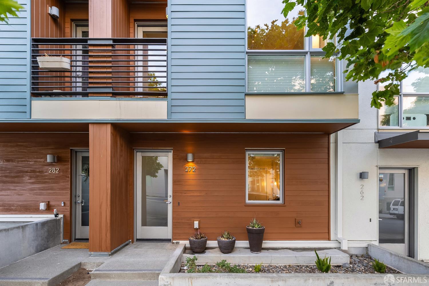 Detail Gallery Image 7 of 72 For 272 Coleman St, San Francisco,  CA 94124 - 3 Beds | 2/1 Baths
