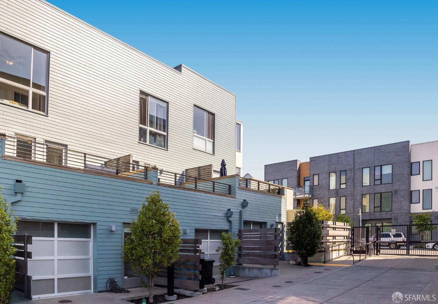 Detail Gallery Image 48 of 72 For 272 Coleman St, San Francisco,  CA 94124 - 3 Beds | 2/1 Baths