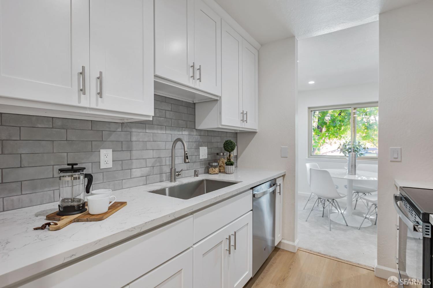 Detail Gallery Image 7 of 43 For 777 San Antonio Rd #14,  Palo Alto,  CA 94303 - 2 Beds | 1 Baths