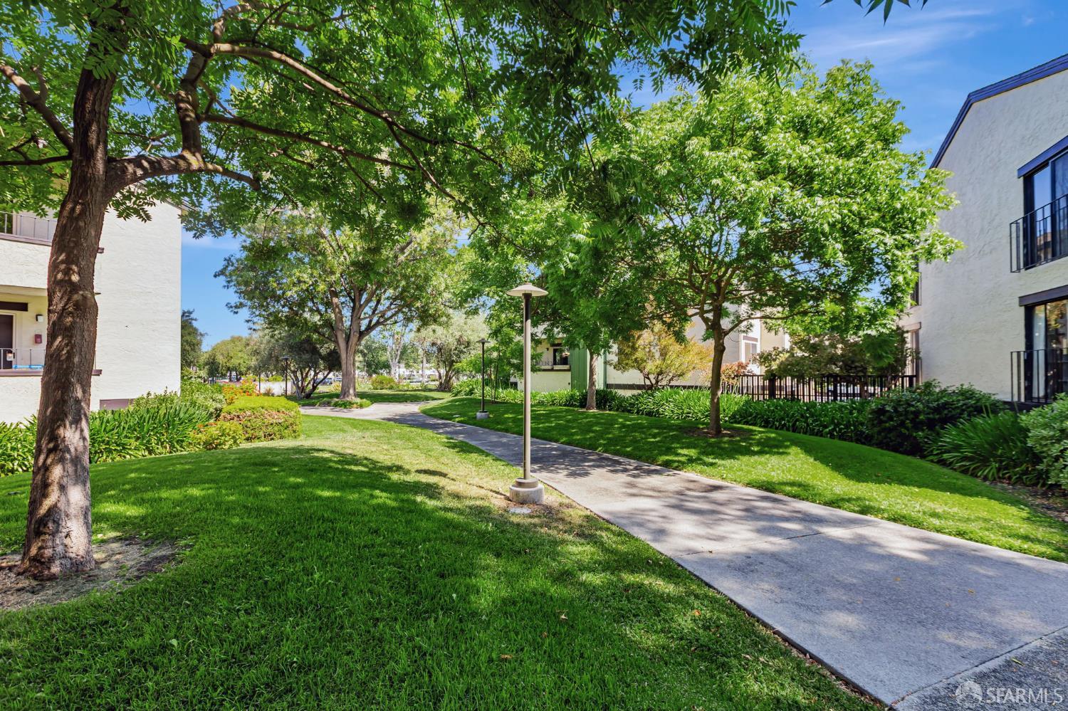 Detail Gallery Image 31 of 43 For 777 San Antonio Rd #14,  Palo Alto,  CA 94303 - 2 Beds | 1 Baths