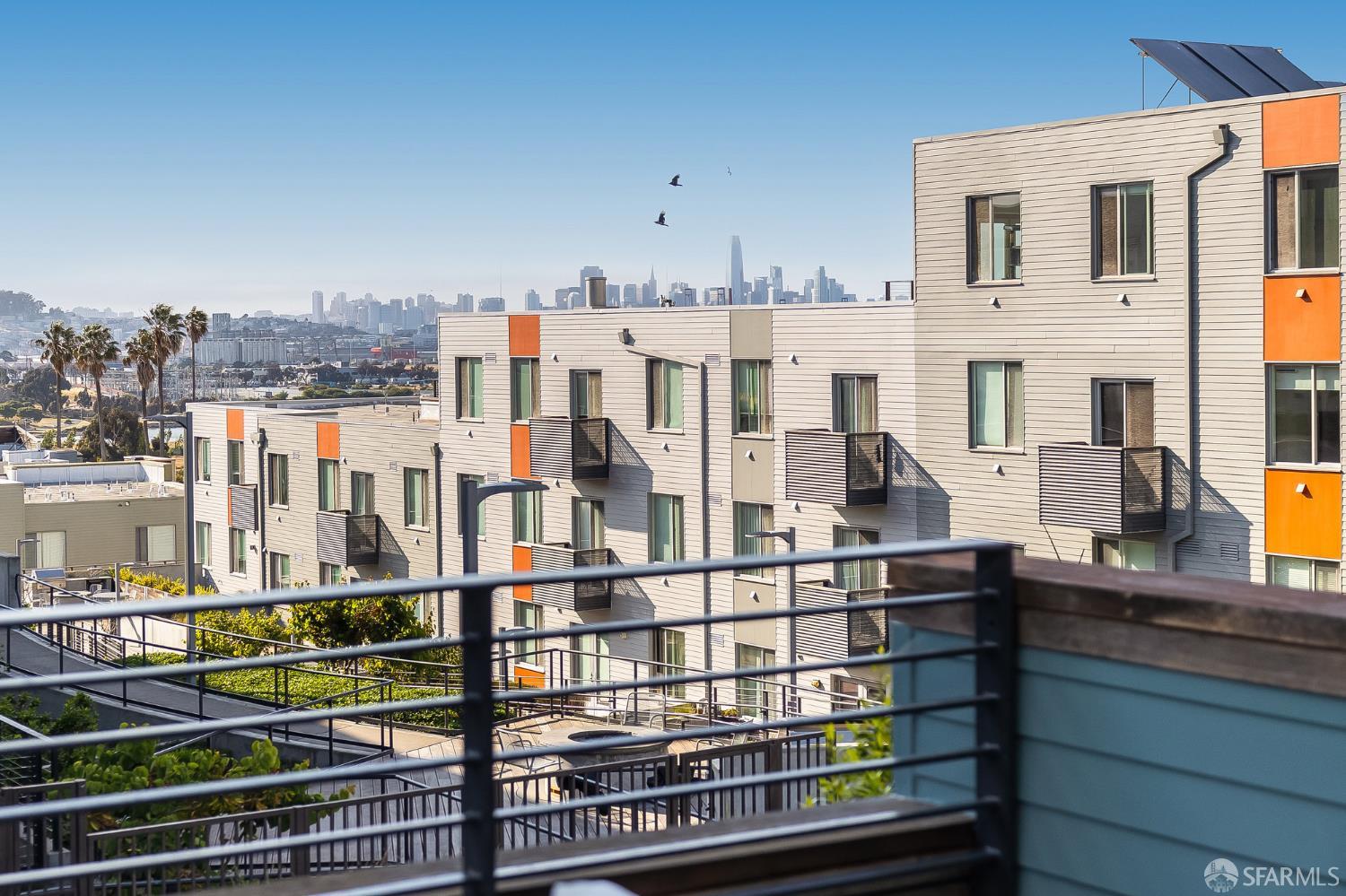Detail Gallery Image 4 of 72 For 272 Coleman St, San Francisco,  CA 94124 - 3 Beds | 2/1 Baths