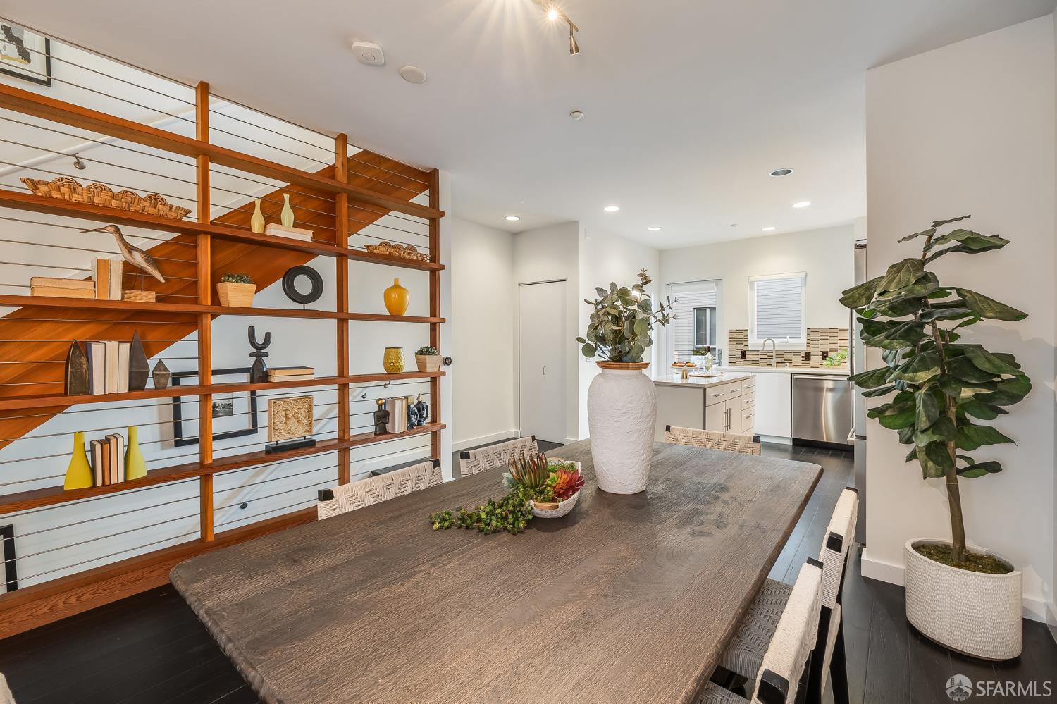 Detail Gallery Image 16 of 72 For 272 Coleman St, San Francisco,  CA 94124 - 3 Beds | 2/1 Baths