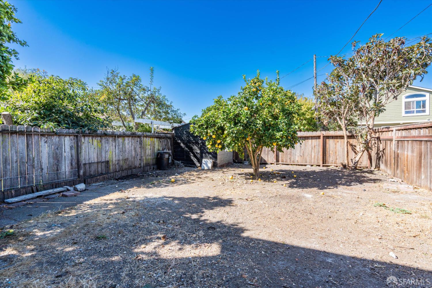 Detail Gallery Image 9 of 39 For 2489 20th St, San Pablo,  CA 94806 - 3 Beds | 1/1 Baths