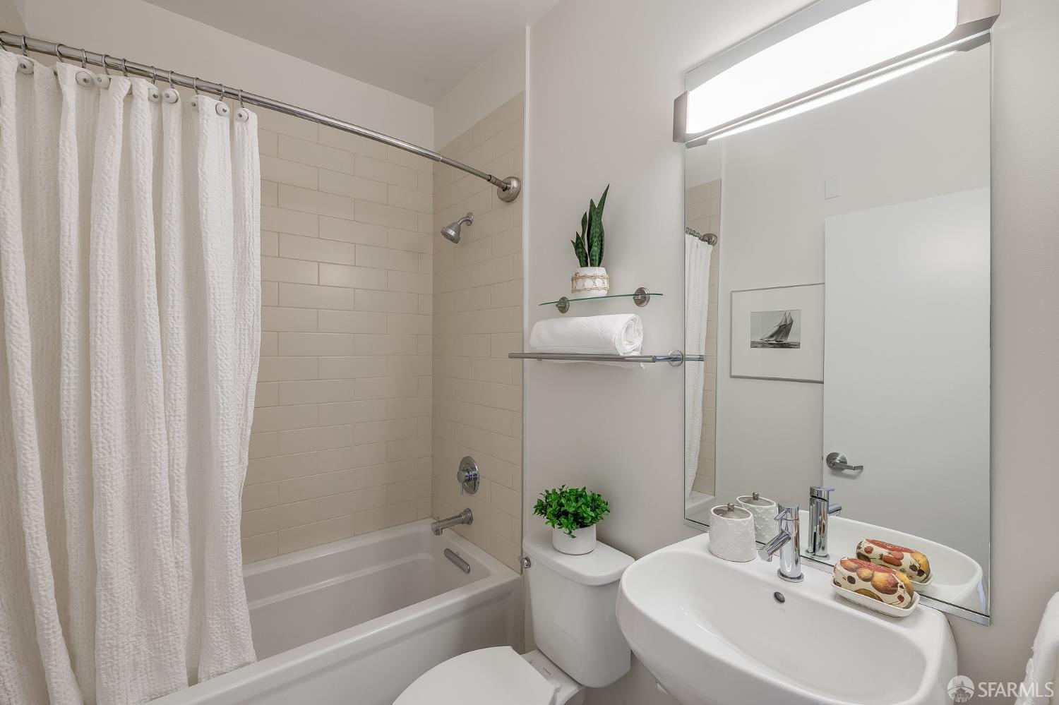 Detail Gallery Image 36 of 72 For 272 Coleman St, San Francisco,  CA 94124 - 3 Beds | 2/1 Baths