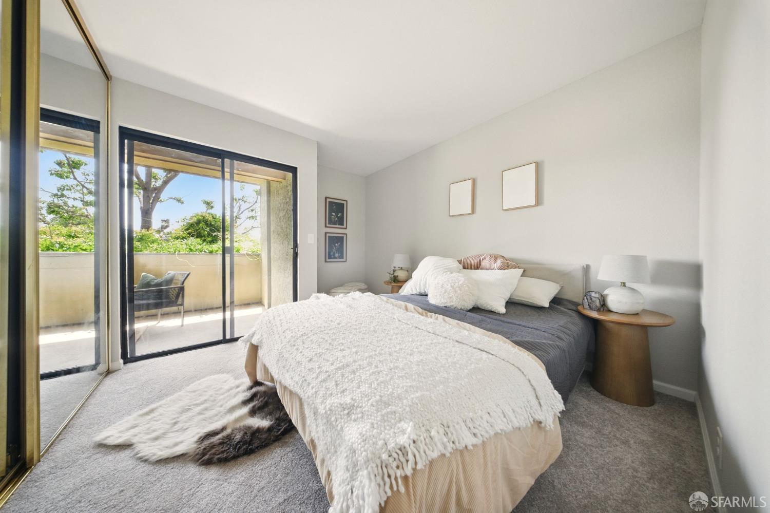 Detail Gallery Image 9 of 17 For 16006 E 14th St #101,  San Leandro,  CA 94578 - 2 Beds | 1 Baths