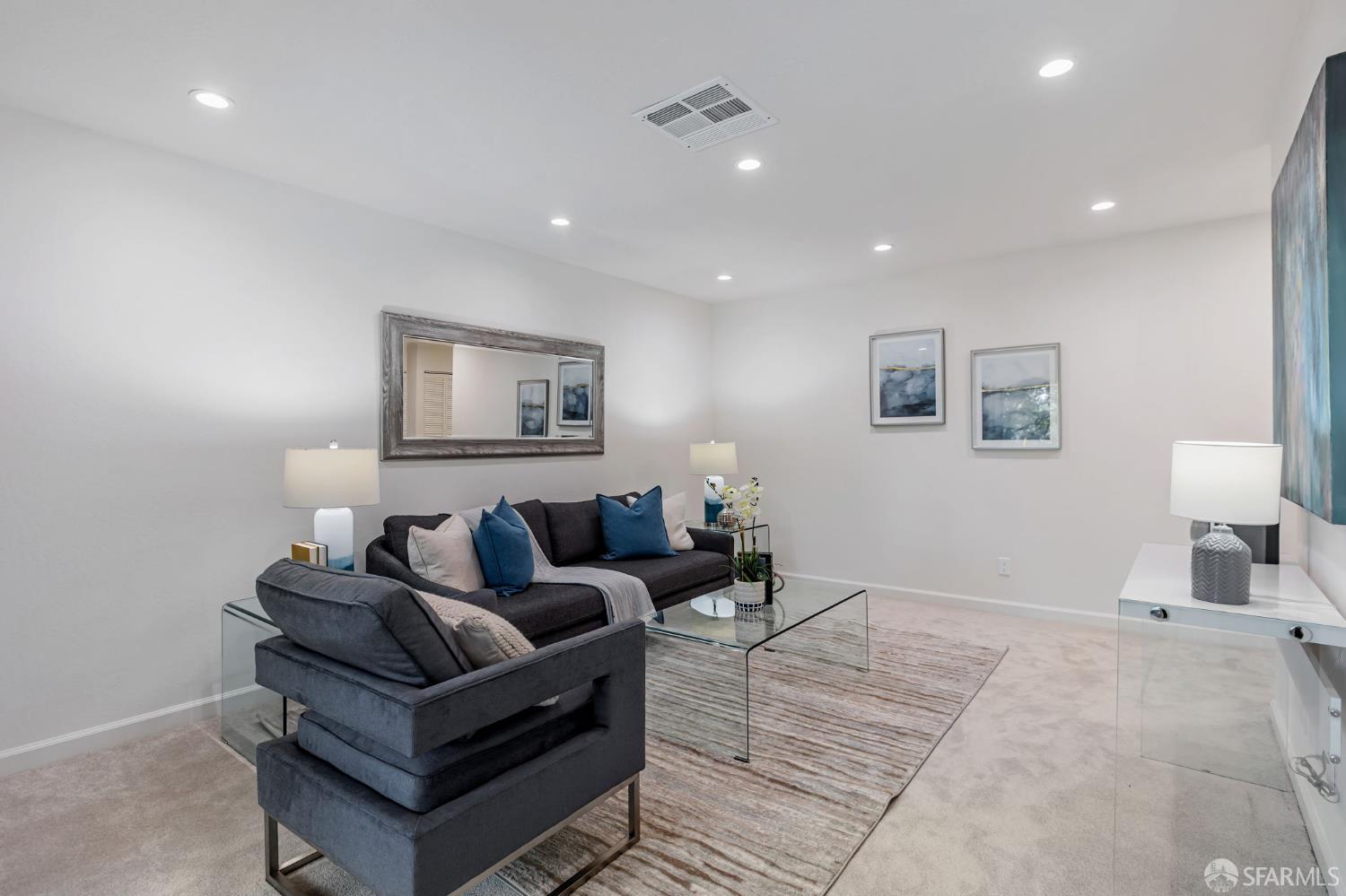 Detail Gallery Image 3 of 43 For 777 San Antonio Rd #14,  Palo Alto,  CA 94303 - 2 Beds | 1 Baths