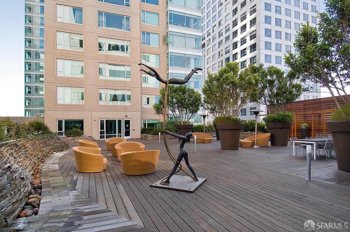 Photo #19: 425047884 Listing: Photo #19