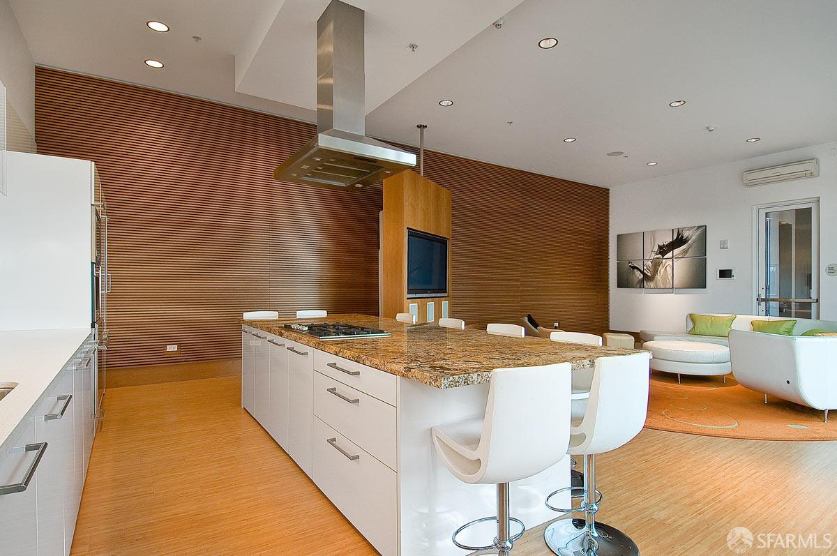 Photo #22: 425047884 Listing: Photo #22