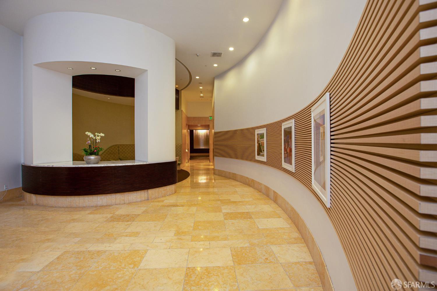 Photo #12: 425047884 Listing: Photo #12