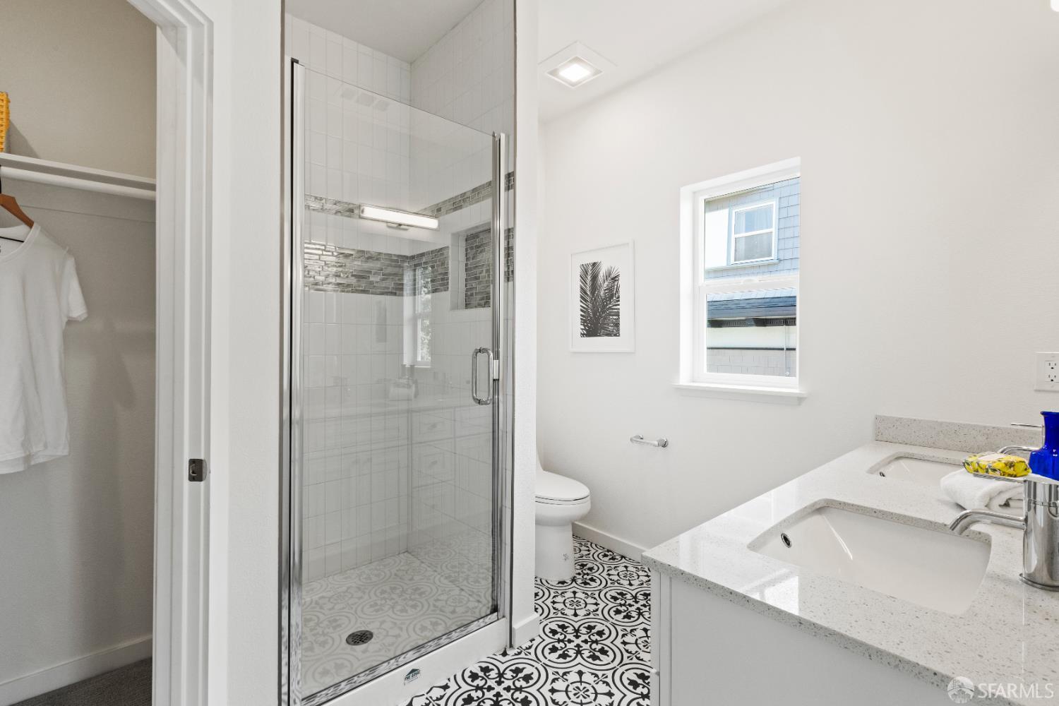 Detail Gallery Image 21 of 27 For 528 32nd St, Oakland,  CA 94609 - 3 Beds | 2 Baths