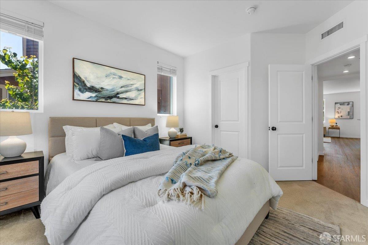 Detail Gallery Image 21 of 45 For 114 Emerald Cove Ter, San Francisco,  CA 94134 - 4 Beds | 3 Baths
