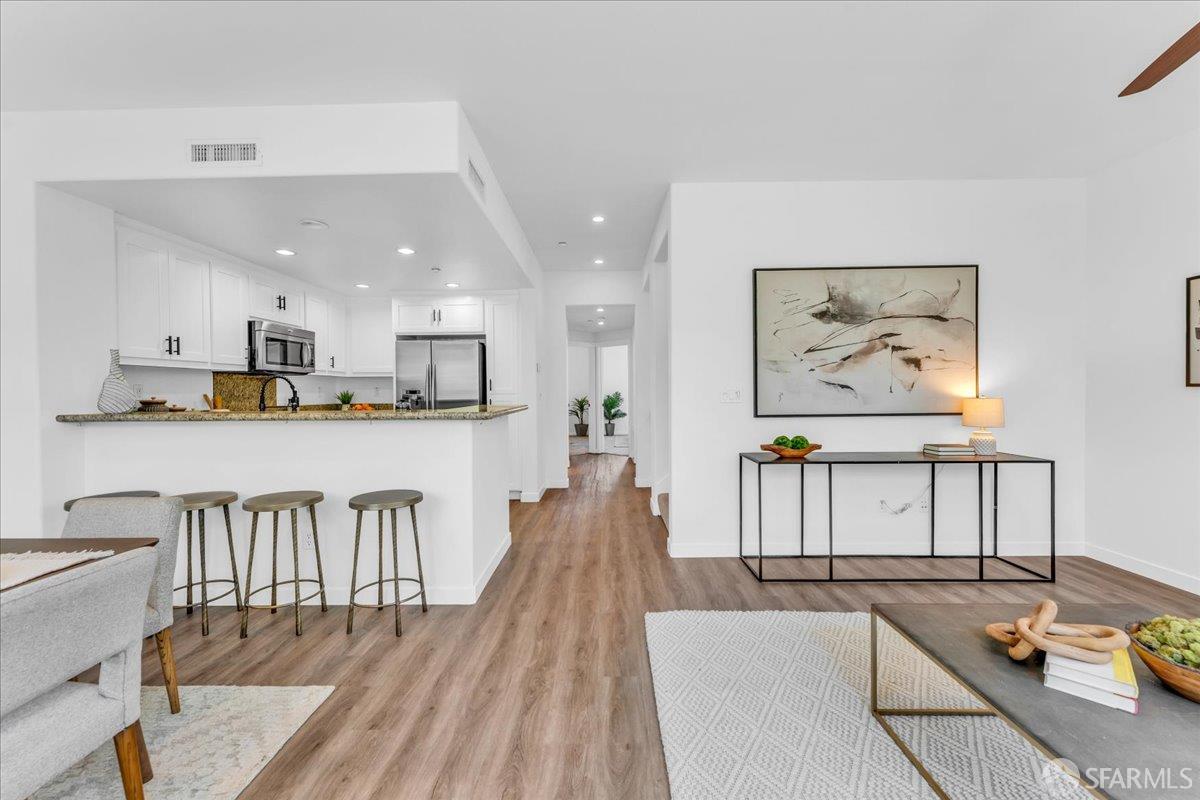 Detail Gallery Image 28 of 45 For 114 Emerald Cove Ter, San Francisco,  CA 94134 - 4 Beds | 3 Baths