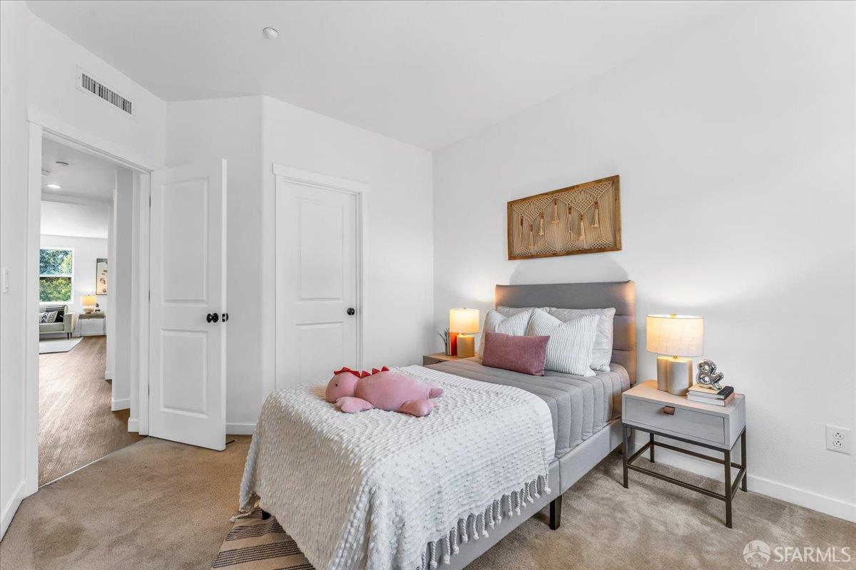 Detail Gallery Image 23 of 45 For 114 Emerald Cove Ter, San Francisco,  CA 94134 - 4 Beds | 3 Baths