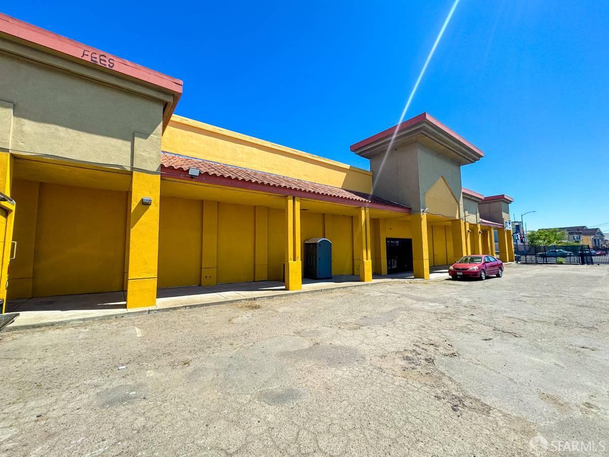 Detail Gallery Image 5 of 9 For 5420 International Blvd, Oakland,  CA 94601 - – Beds | – Baths