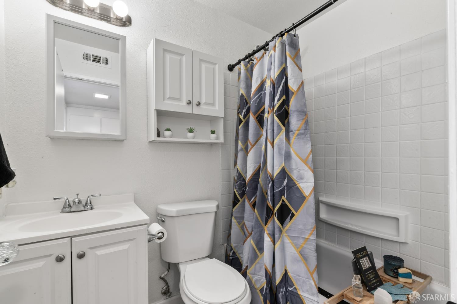 Detail Gallery Image 18 of 46 For 1267 Rosita Rd, Pacifica,  CA 94044 - 2 Beds | 1/1 Baths