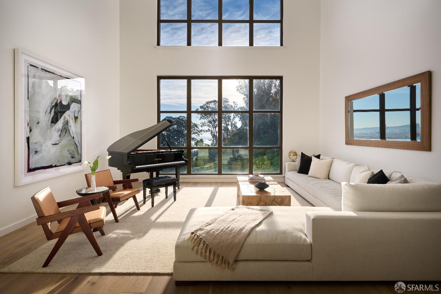 Photo #3: 425048357 Listing 