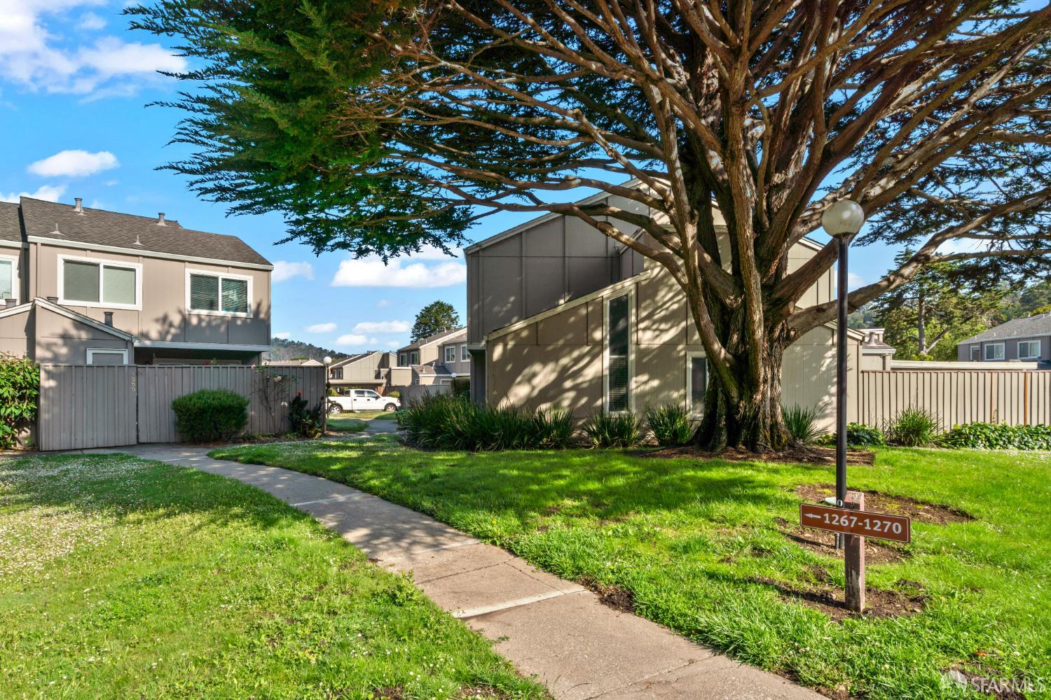 Photo #5: 425048222 Listing 