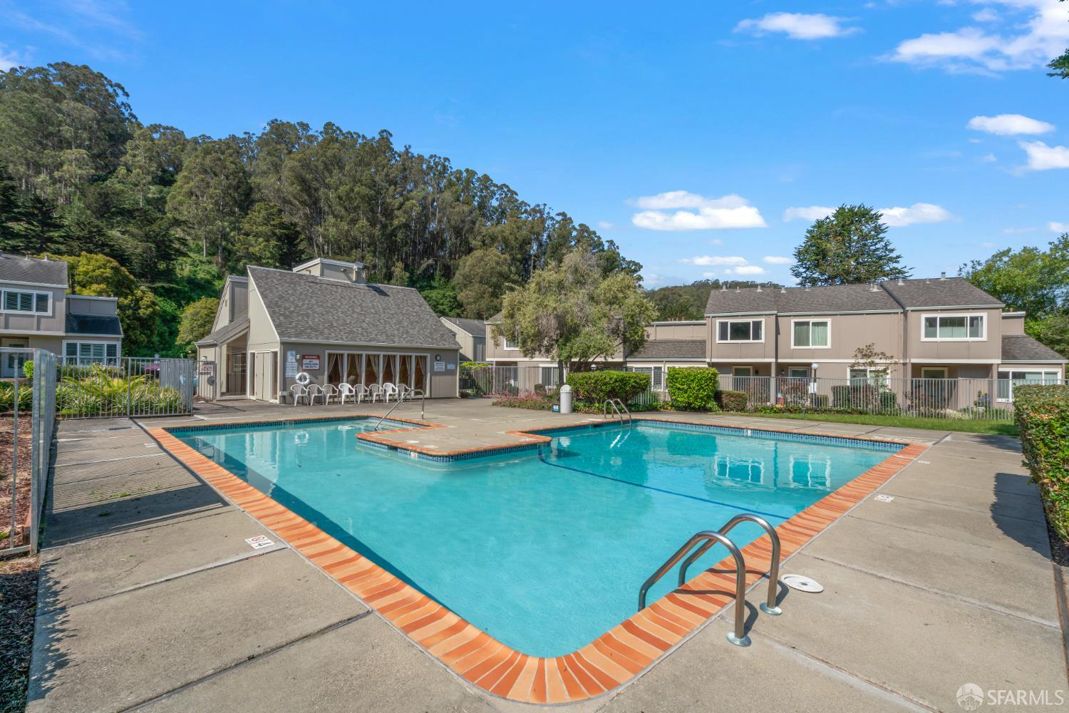 Detail Gallery Image 37 of 46 For 1267 Rosita Rd, Pacifica,  CA 94044 - 2 Beds | 1/1 Baths