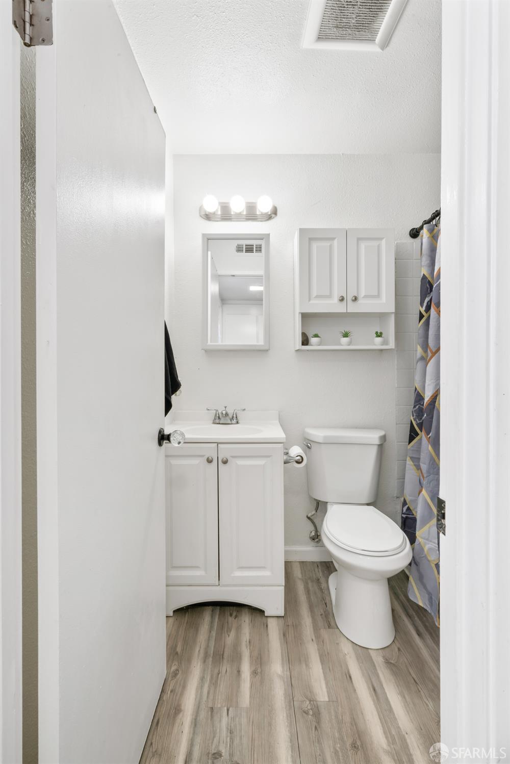 Detail Gallery Image 19 of 46 For 1267 Rosita Rd, Pacifica,  CA 94044 - 2 Beds | 1/1 Baths