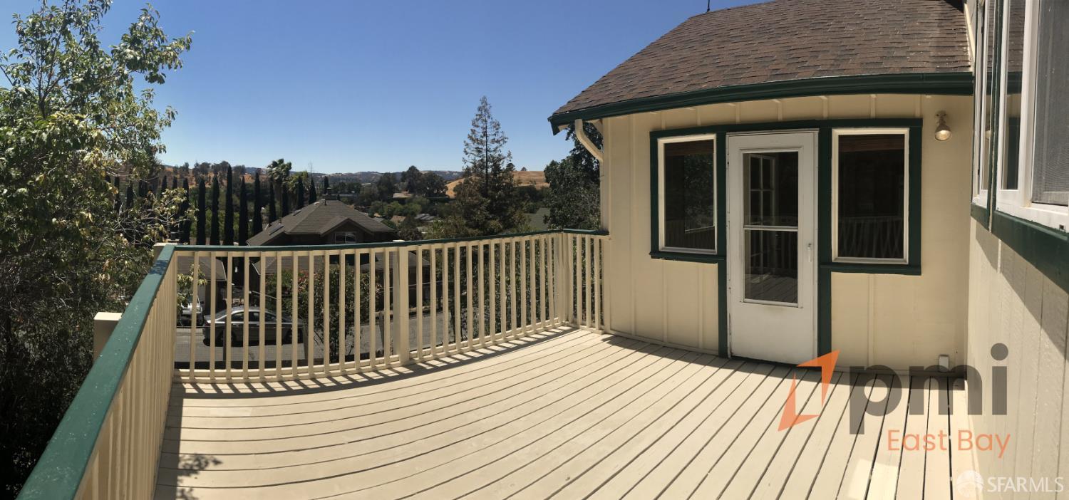 Detail Gallery Image 19 of 21 For 539 Palms Dr, Martinez,  CA 94553 - 4 Beds | 3 Baths