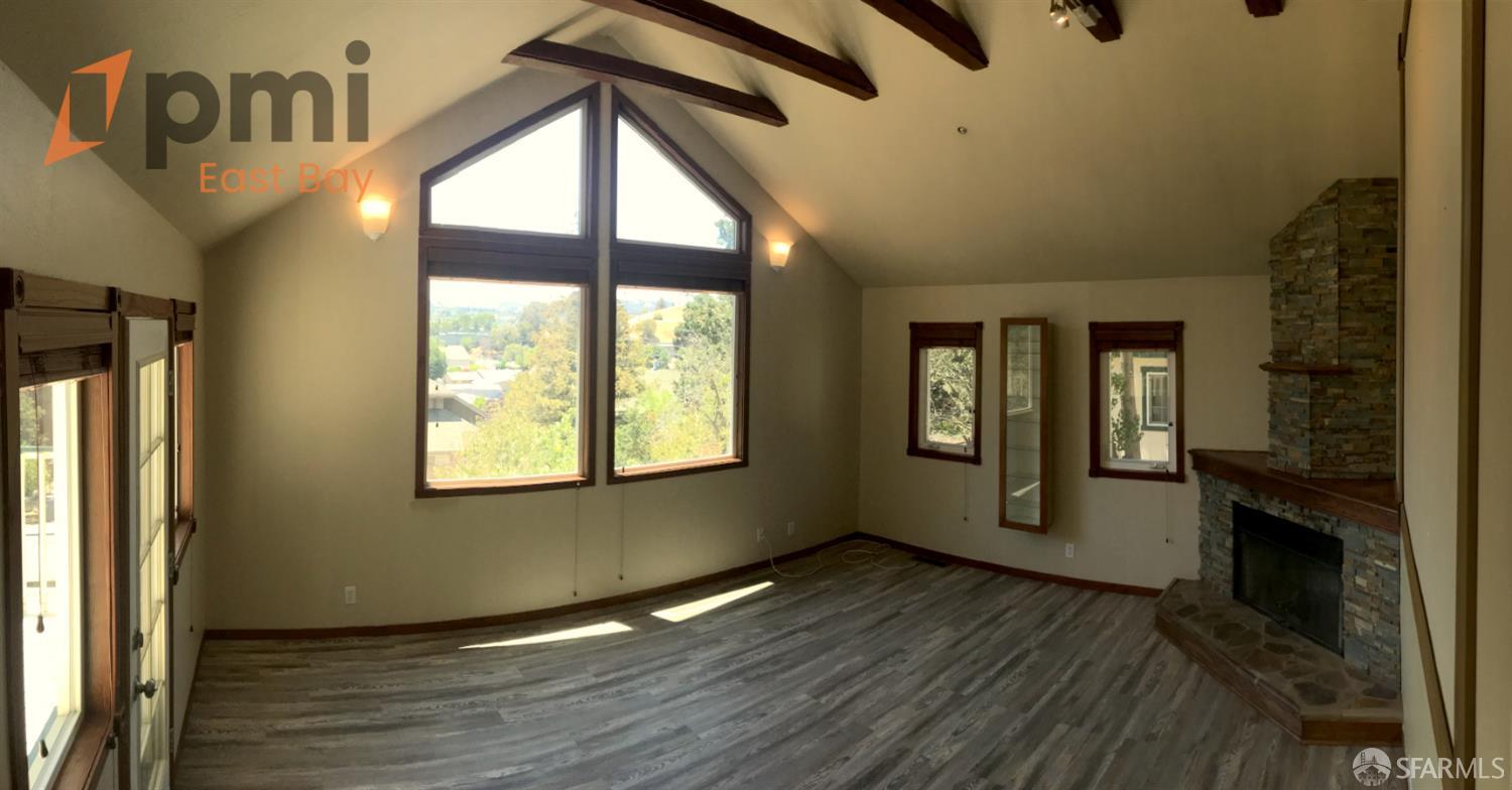 Detail Gallery Image 2 of 21 For 539 Palms Dr, Martinez,  CA 94553 - 4 Beds | 3 Baths