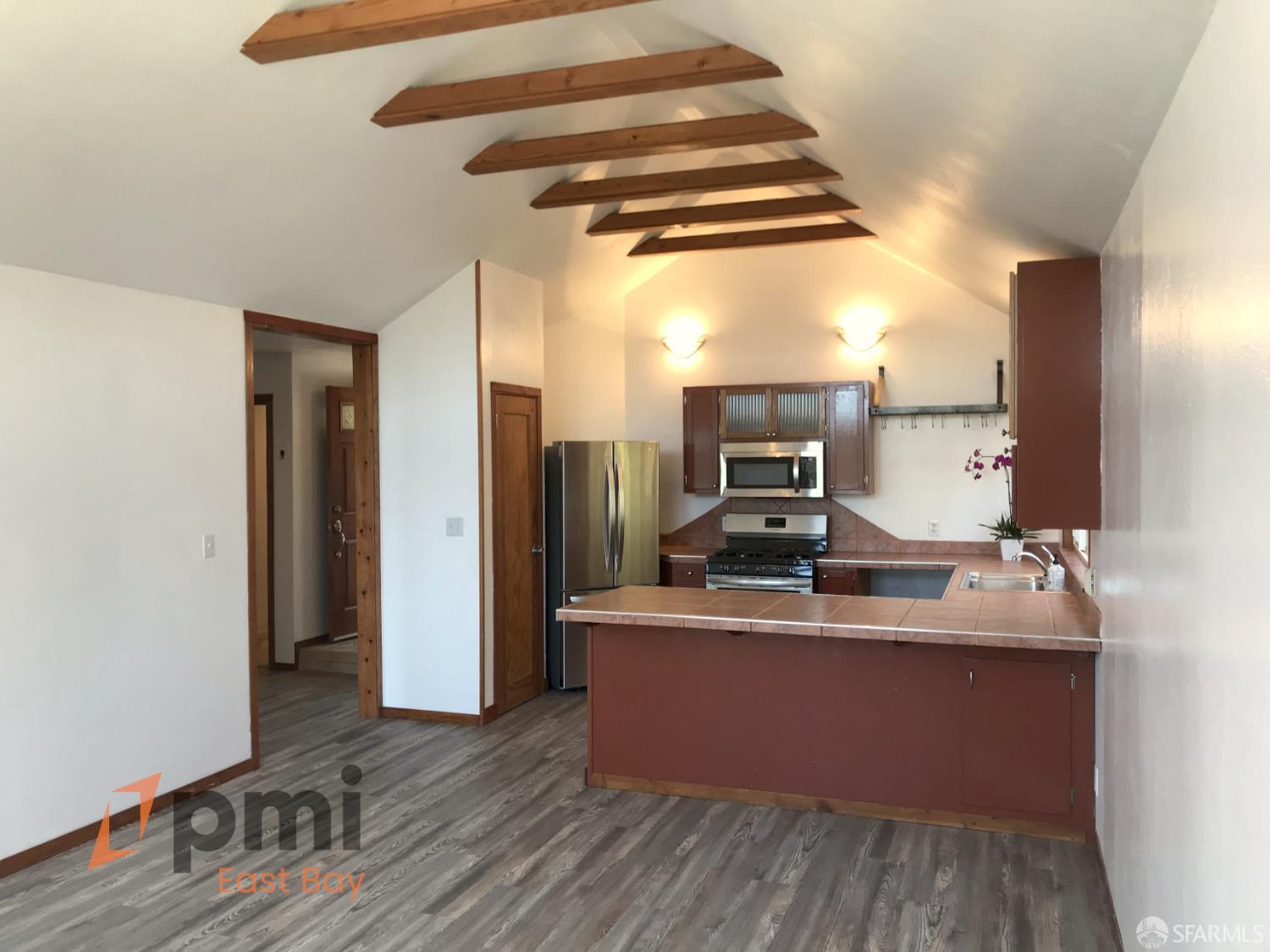 Detail Gallery Image 3 of 21 For 539 Palms Dr, Martinez,  CA 94553 - 4 Beds | 3 Baths