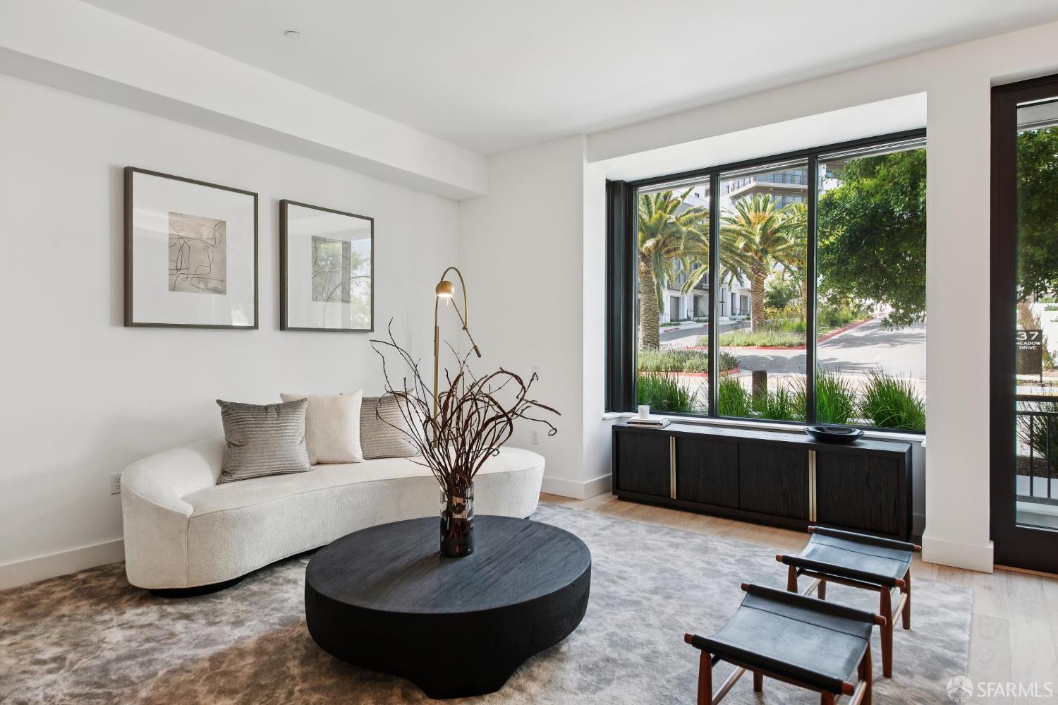 Photo #9: 425048328 Listing: Photo #9